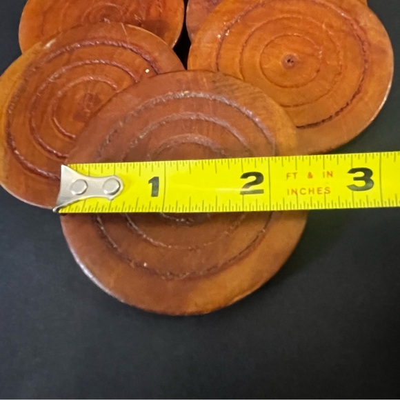 Vintage Wooden Hand Carved Decorated Lidded Trinket Box / Coaster Holder Haiti - Picture 6 of 9